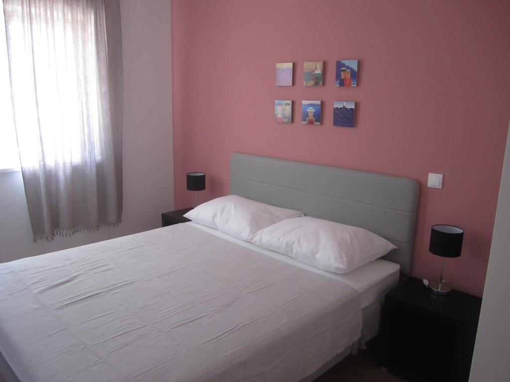 Apartments Jela Rogoznica  Pokoj fotografie
