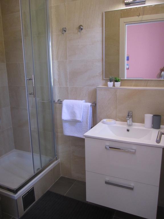 Apartments Jela Rogoznica  Pokoj fotografie